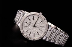 伯爵日历能回调吗